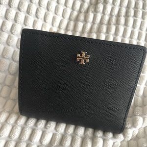 Tory Burch mini wallet